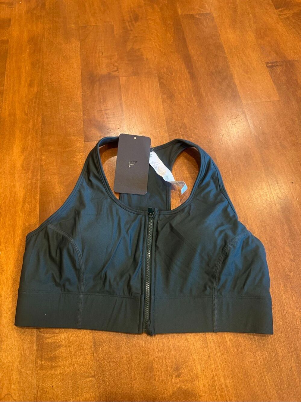 NWT Fabletics On-The-Go Front Zip Medium Impact Sports Bra Black Large